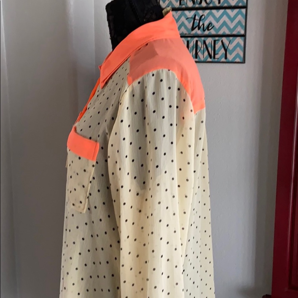 Democracy long sleeve polka dot blouse size large - Picture 6 of 15